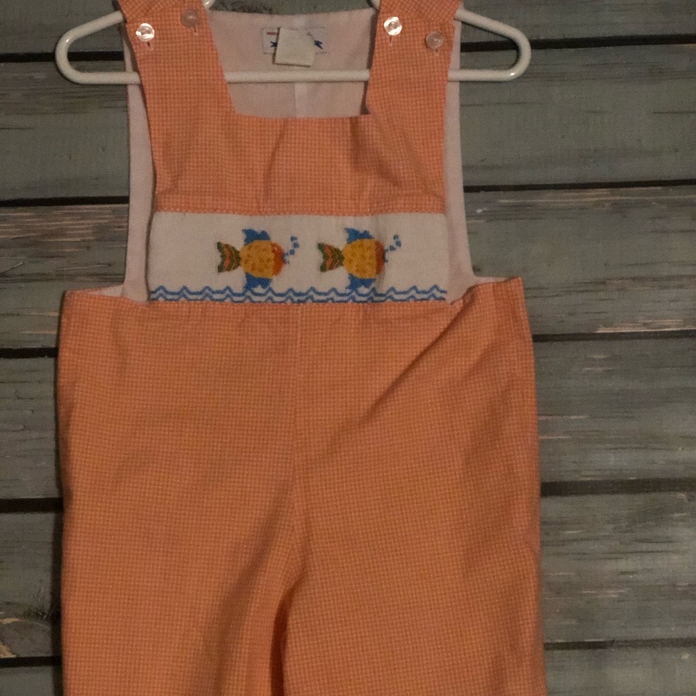 Silly Goose Smocked Fish JonJon